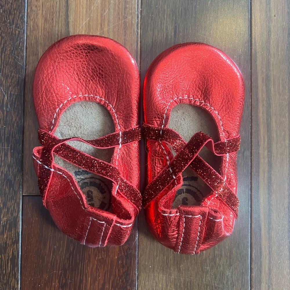 Red Freshly Picked Ballet Flats. Size 5. NWOT.